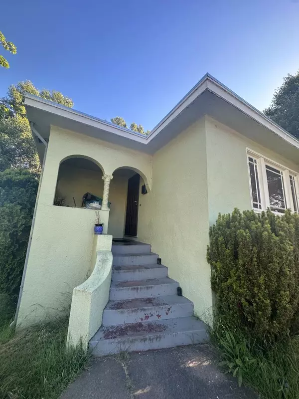 6687 Brann ST, Oakland, CA 94605