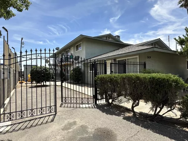 2434 E Peralta WAY,  Fresno,  CA 93703