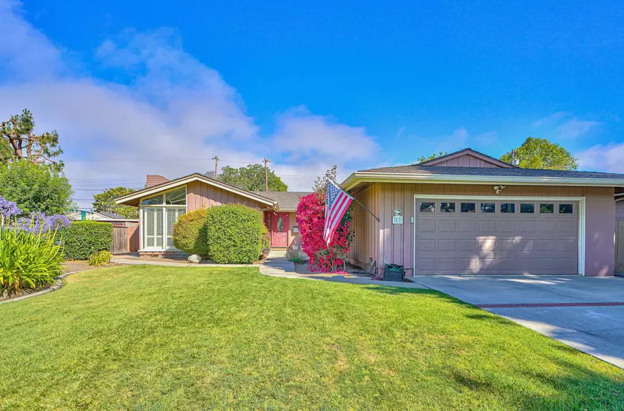 23 Santa Ana DR, Salinas, CA 93901