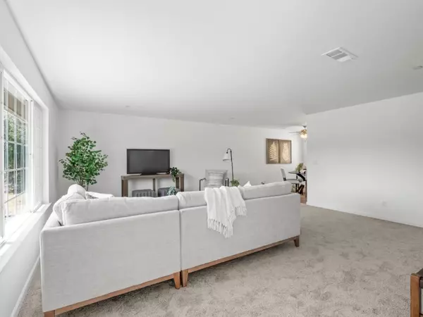 Coarsegold, CA 93614,29215 Yosemite Springs PKWY