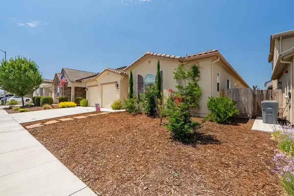 Hollister, CA 95023,1548 Lily CT