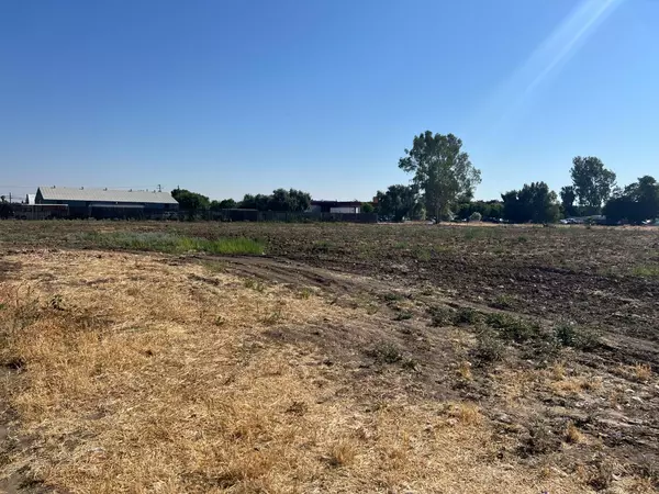 Los Banos, CA 93635,00000 Canal Farm LN