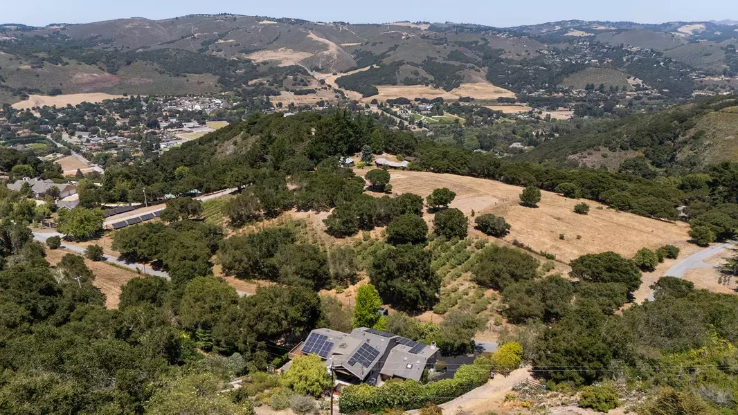 27461 Schulte RD, Carmel Valley, CA 93923