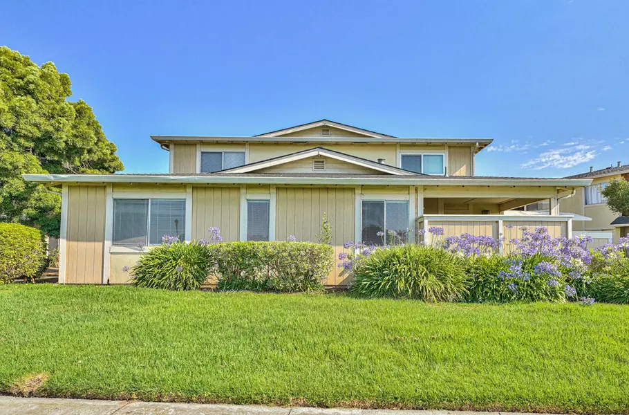 1873 Cherokee DR 1, Salinas, CA 93906