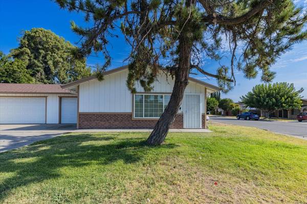 339-341 Greenoch WAY, Stockton, CA 95210