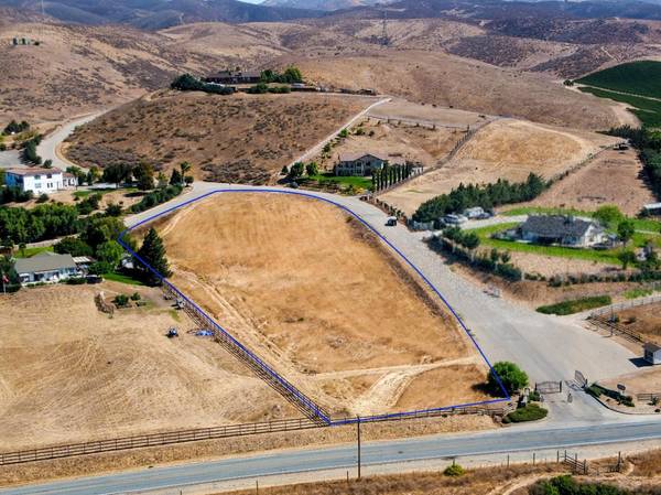 35700 Eagle RDG, Soledad, CA 93960