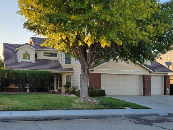 42525 62nd ST, Lancaster, CA 93536