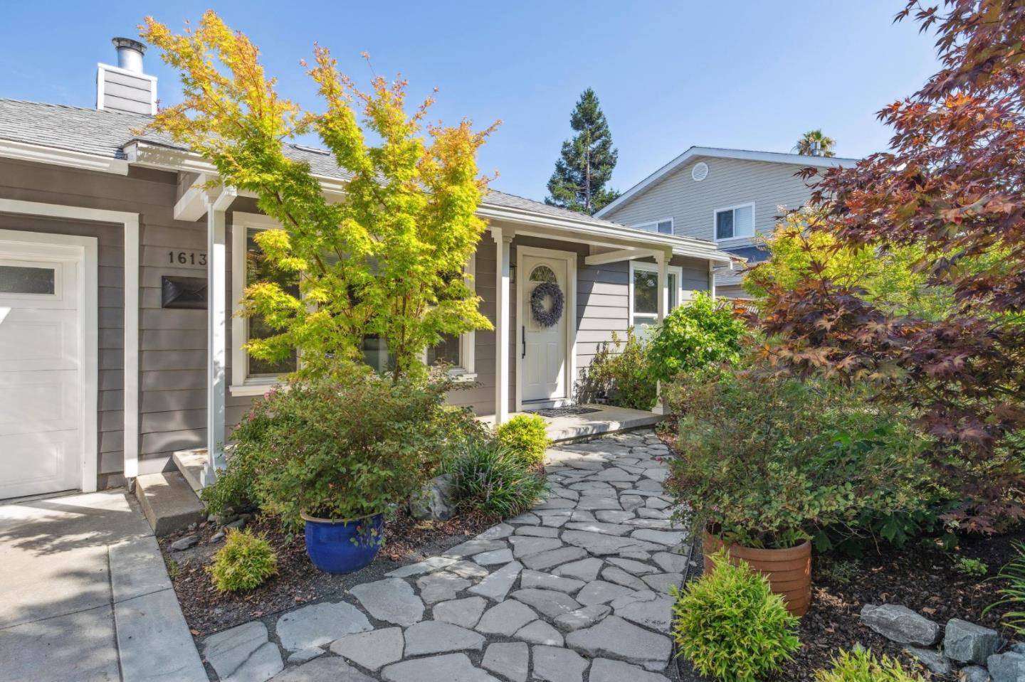 Redwood City, CA 94061,1613 Silver AVE