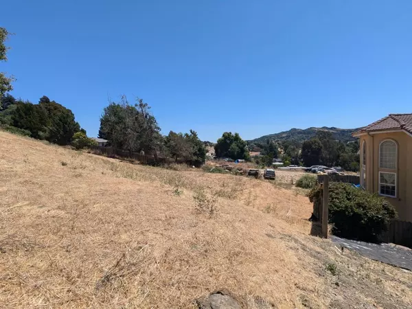 El Sobrante, CA 94803,39 La Paloma CT