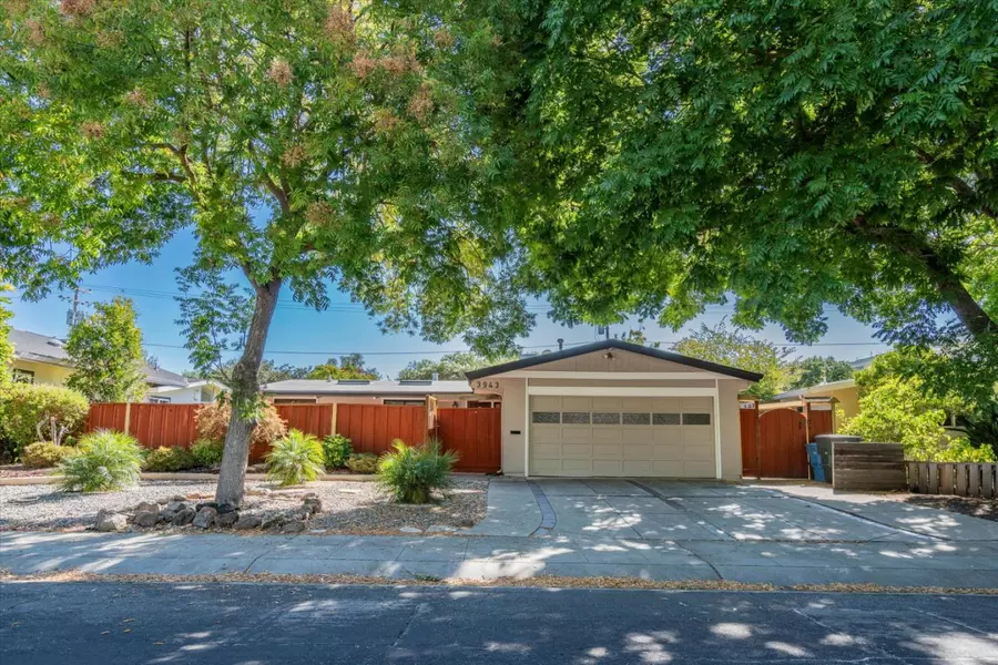 3943 Bibbits DR, Palo Alto, CA 94303