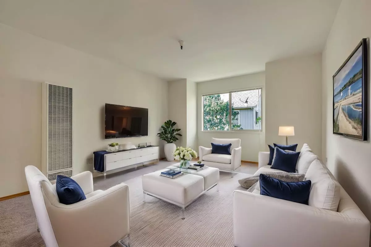 Santa Cruz, CA 95062,203 Vista Prieta CT