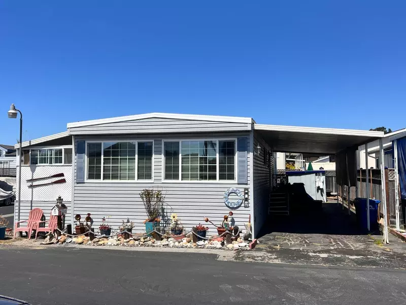 2155 Wharf RD 12, Capitola, CA 95010