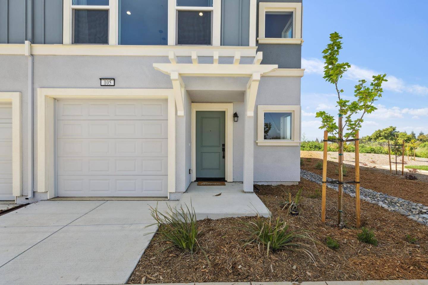 Watsonville, CA 95076,417 Annie DR