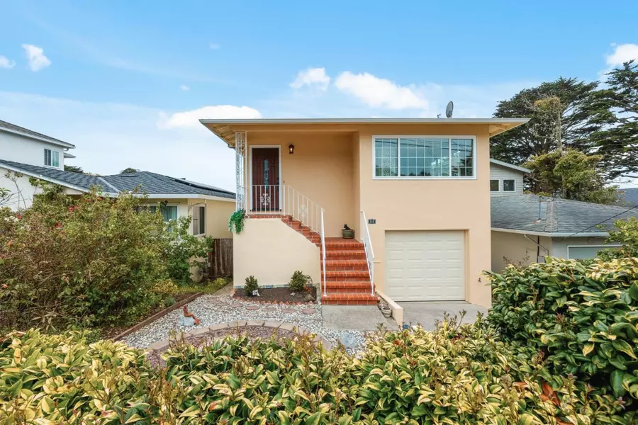 310 Clifton RD, Pacifica, CA 94044