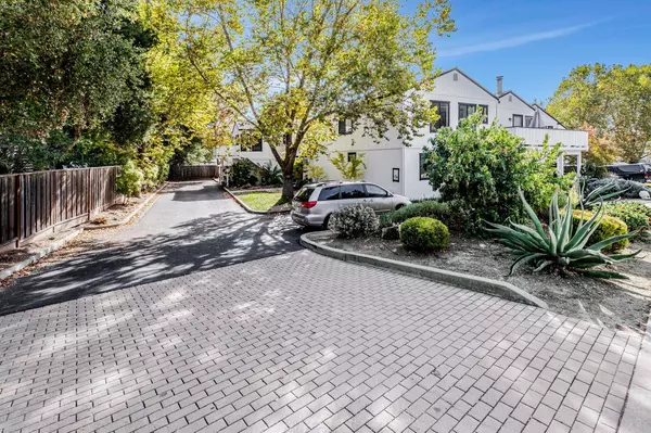 Scotts Valley, CA 95066,292 Grace WAY