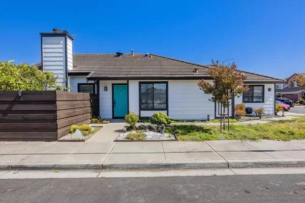 Hayward, CA 94544,29450 Sal CT