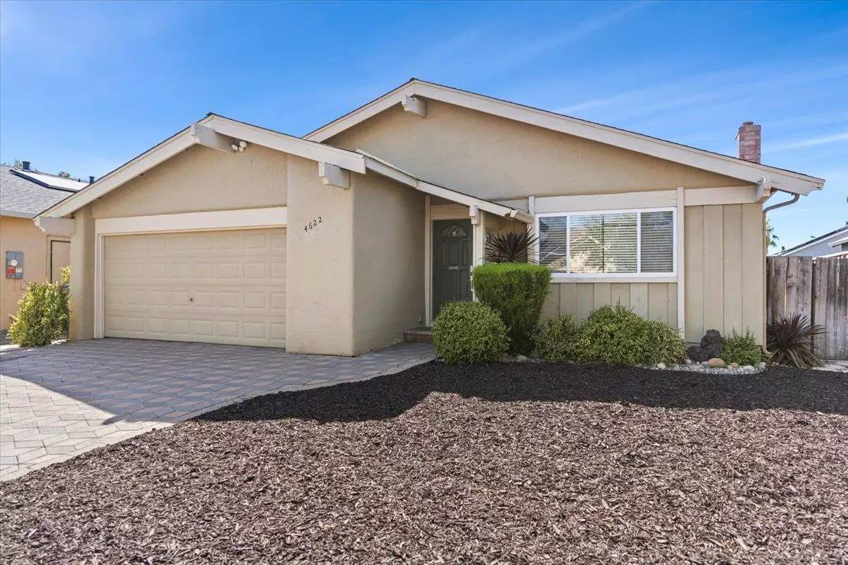 San Jose, CA 95136,4622 Holycon CIR