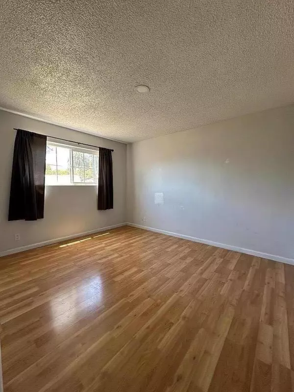 Oakland, CA 94601,2670 25th AVE