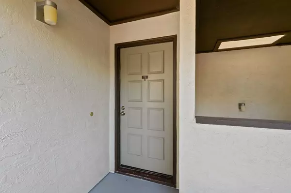 Sunnyvale, CA 94086,999 W Evelyn TER 72