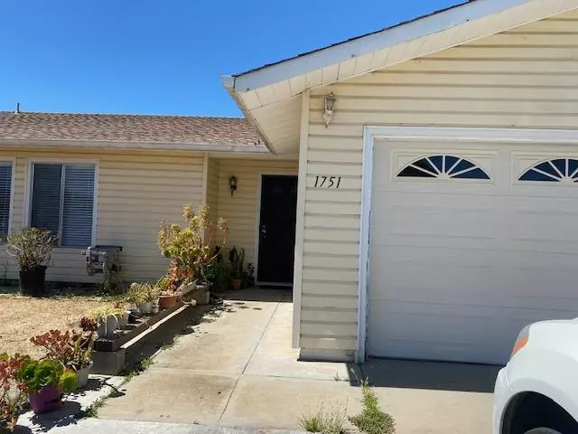 1751 Cascade CT, Salinas, CA 93906