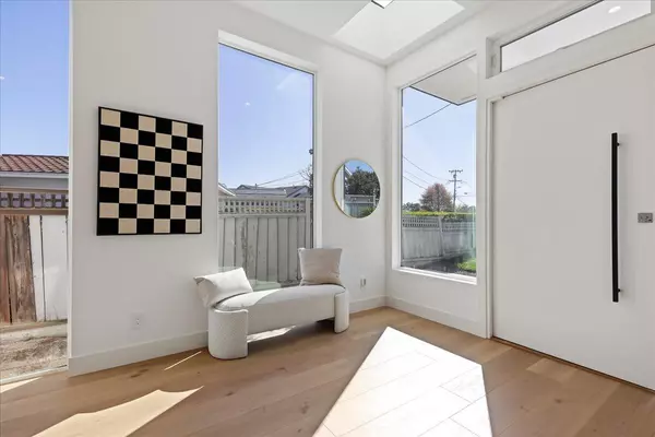 San Carlos, CA 94070,61 HILLTOP DR