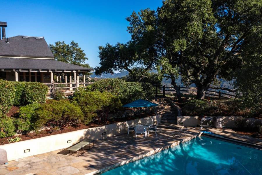 31 Asoleado PL, Carmel Valley, CA 93924