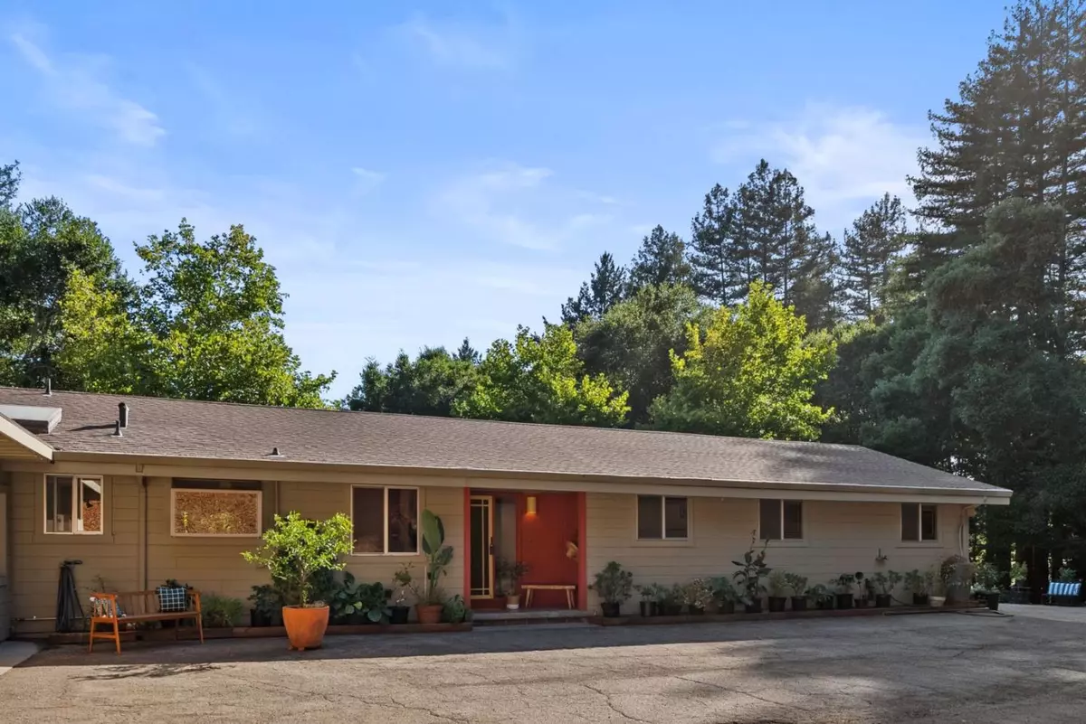 Soquel, CA 95073,444 Hoover RD