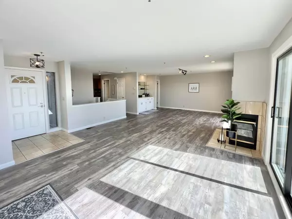 San Carlos, CA 94070,438 Portofino DR 102