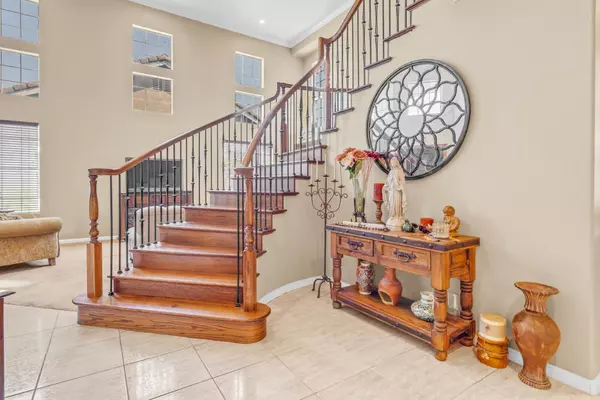 Salinas, CA 93906,1880 Gamay WAY