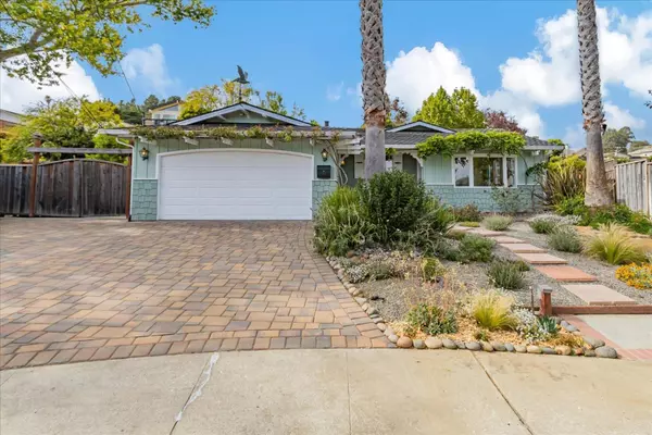 Soquel, CA 95073,170 De Anza CT