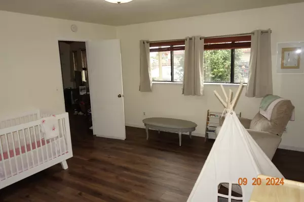 Marina, CA 93933,230 Mortimer LN