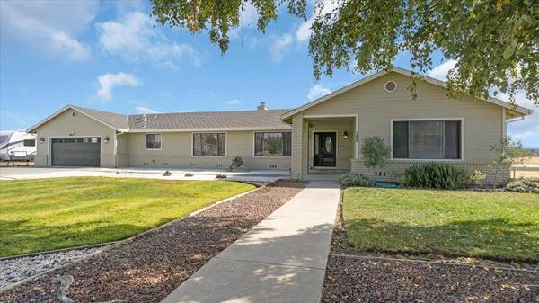 352 Cowden RD, Hollister, CA 95023