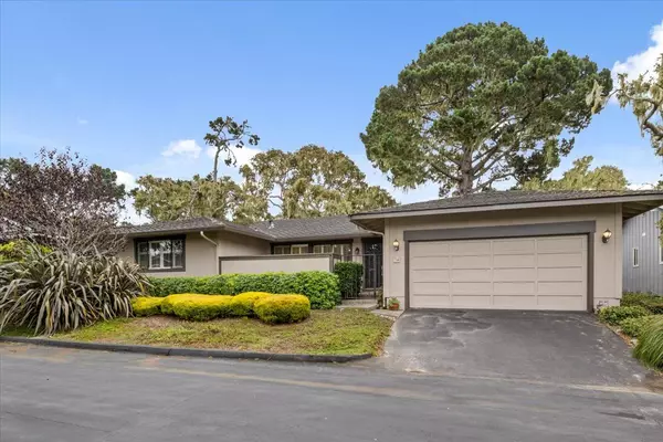 34 Country Club Gate, Pacific Grove, CA 93950