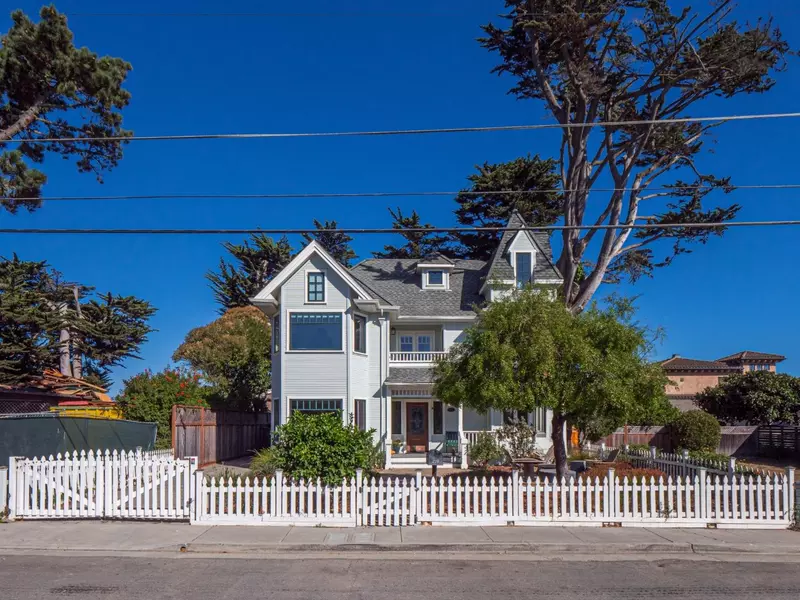 210 Almar AVE, Santa Cruz, CA 95060