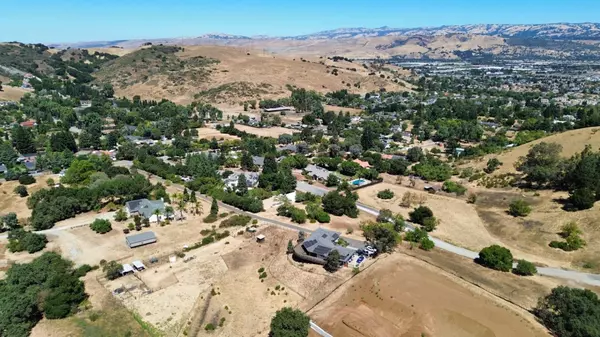 1095 Rose Orchard PL, Morgan Hill, CA 95037