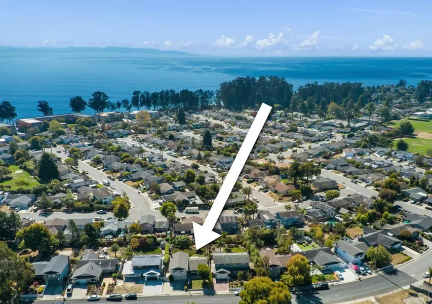 908 Kennedy DR, Capitola, CA 95010