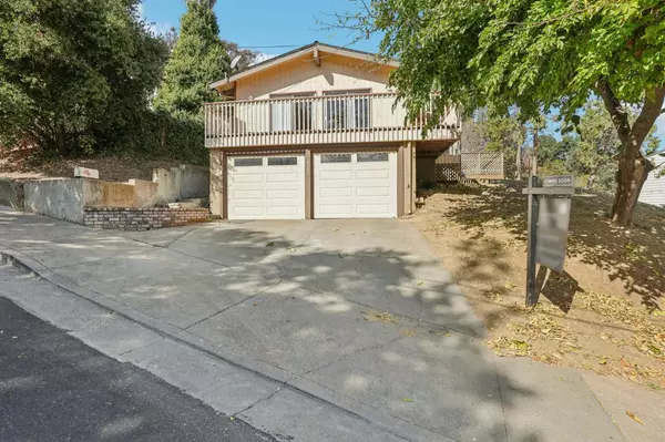 Martinez, CA 94553,3504 Sunrise CT