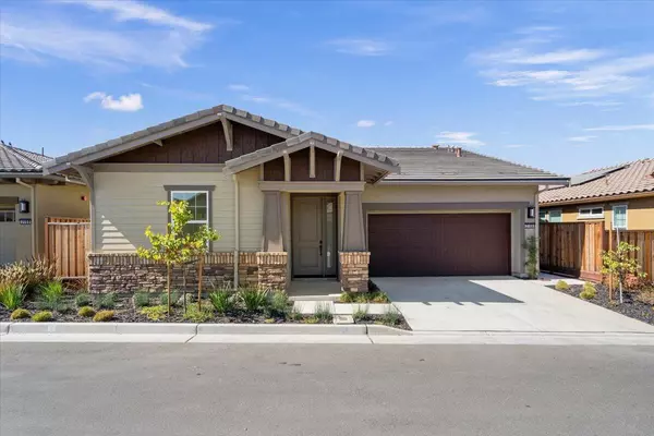 2106 White Oak DR, Hollister, CA 95023