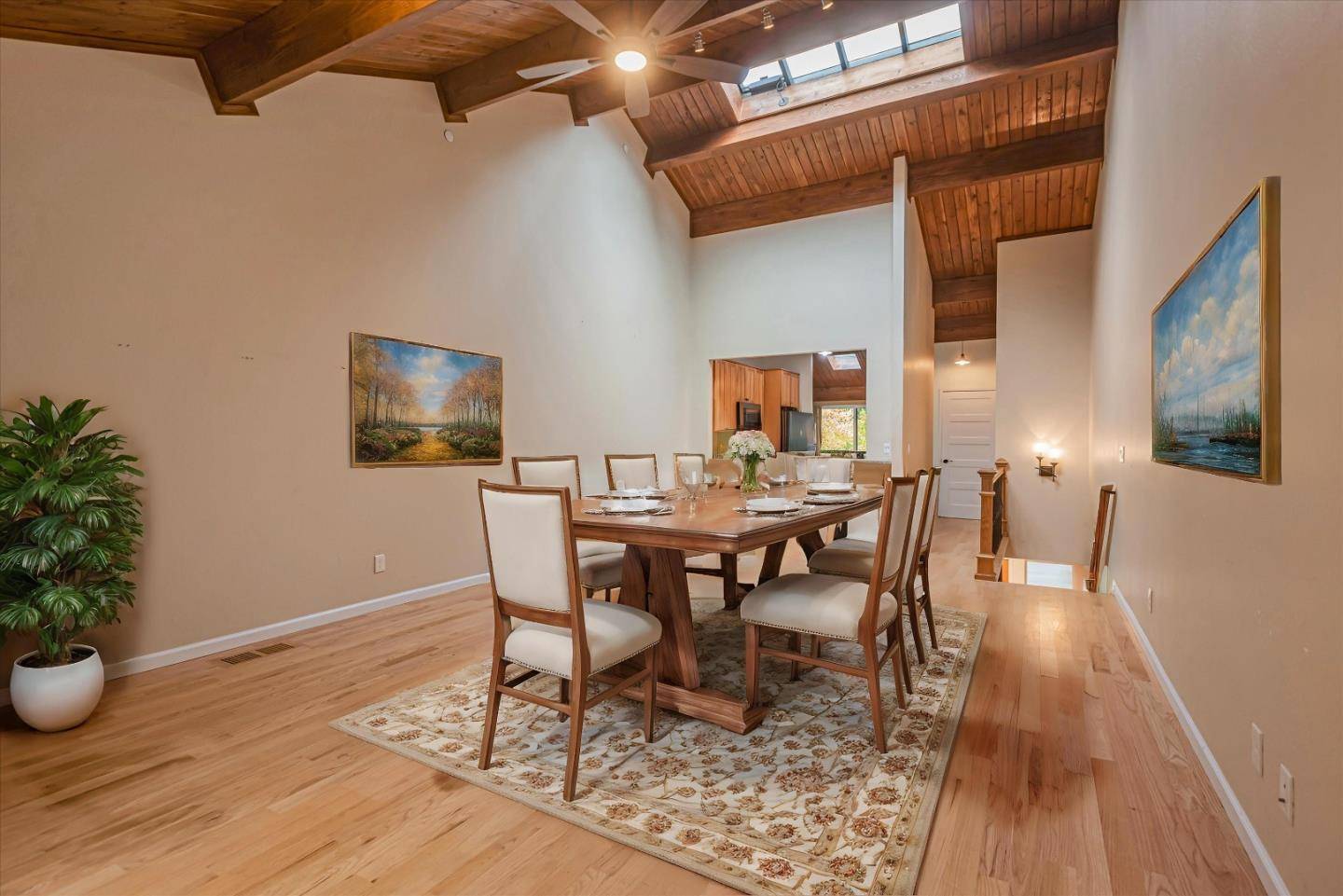 San Mateo, CA 94402,2321 Ticonderoga DR