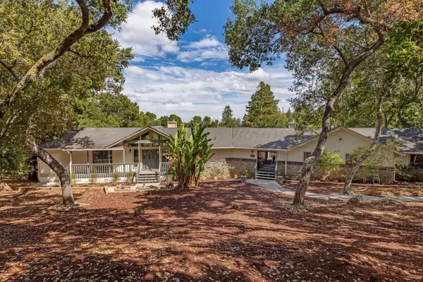 25603 Fernhill DR, Los Altos Hills, CA 94024