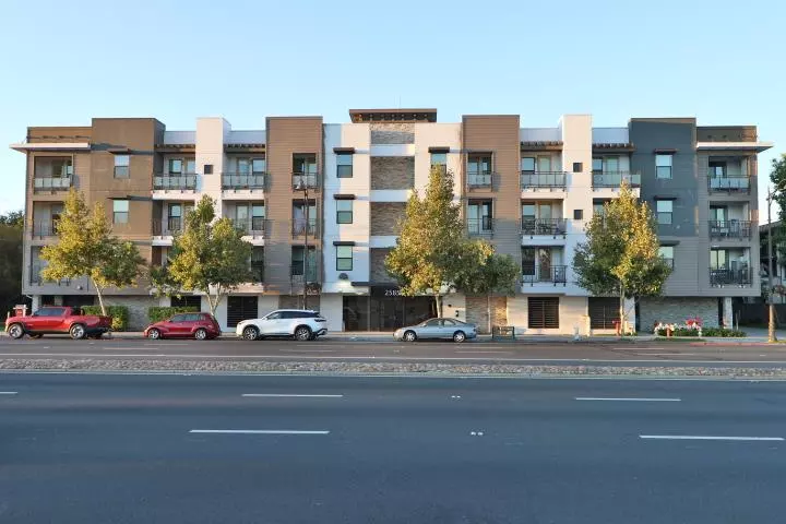 2585 El Camino Real APT 401, Santa Clara, CA 95051