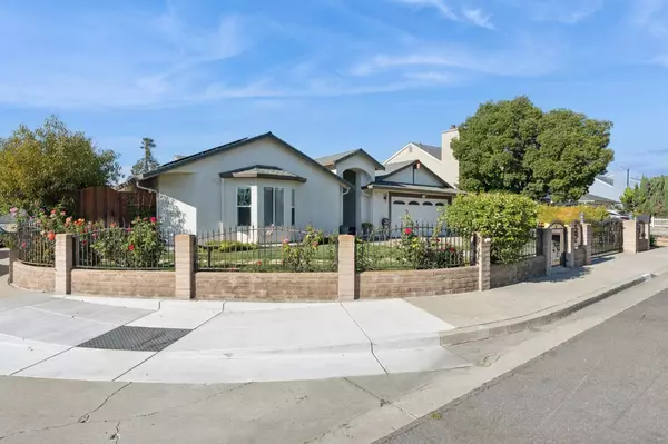 San Jose, CA 95111,727 Albanese CIR