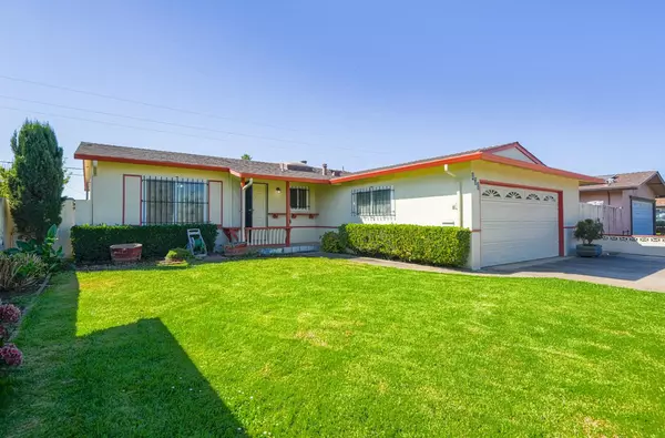 Salinas, CA 93906,430 Calaveras DR