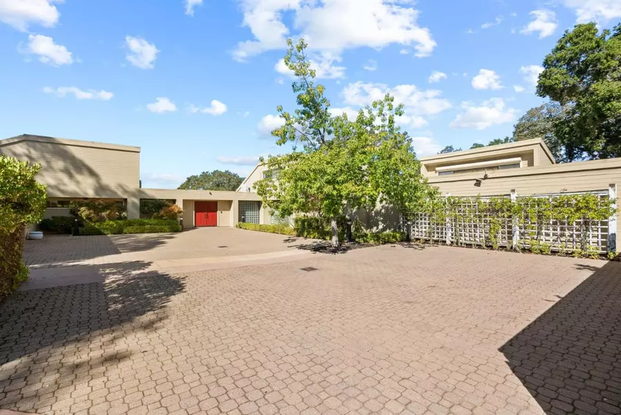 930 Laurel Glen DR, Palo Alto, CA 94304