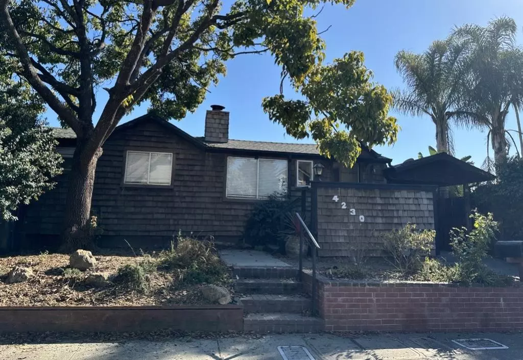 Capitola, CA 95010,4230 Grace ST