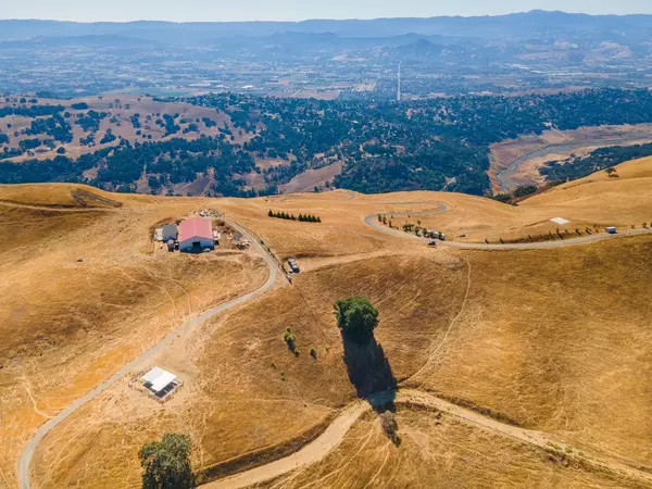 Morgan Hill, CA 95037,00 Finley Ridge RD