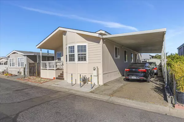 Milpitas, CA 95035,120 Dixon Landing 158