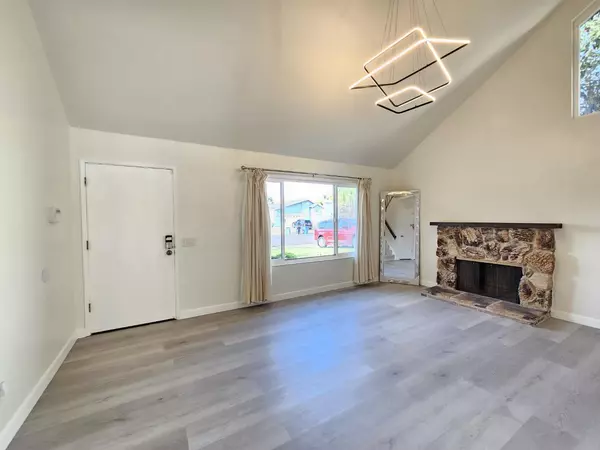 Newark, CA 94560,6254 Quartz PL