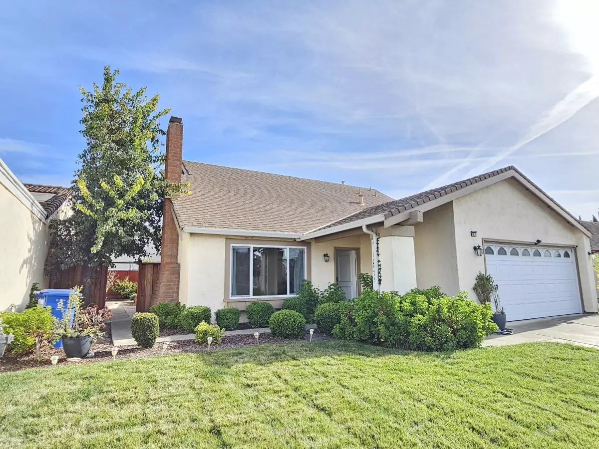 Newark, CA 94560,6254 Quartz PL