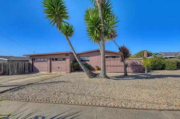 311 Johnson PL, Marina, CA 93933